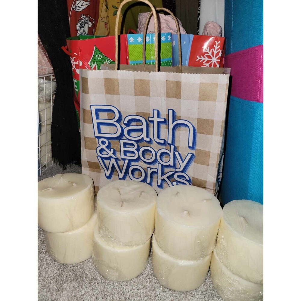 COPY - BATH & BODY WORKS RED WHITE & BLUE CAKE 3 WICK CANDLE LOT X 2- NO JARS